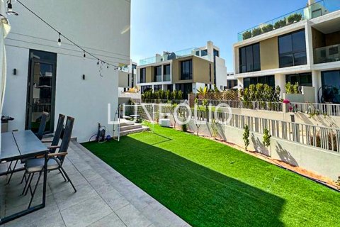 Villa en Dubai Hills Estate, Dubai, 3 dormitorios, 387 m², № 46425 - foto 2