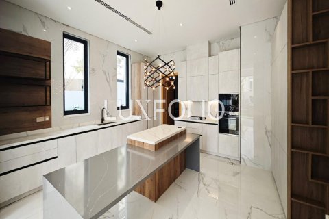 Villa en Dubai Hills, Dubai Hills Estate, Dubai, 5 dormitorios, 810 m², № 46423 - foto 23