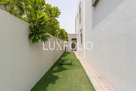 Villa in Sidra Villas, Dubai Hills Estate, Dubai 3 bedrooms, 400 sq.m. № 46426 - photo 20