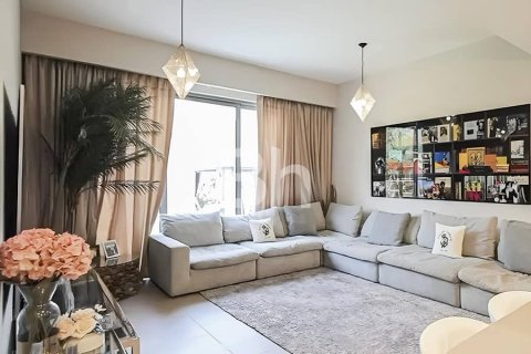 Villa en Dubai Hills Estate, Dubai, 4 dormitorios, 301 m², № 24335 - foto 1