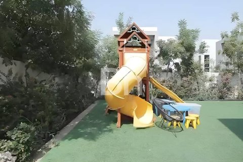 Villa en Dubai Hills Estate, Dubai, 4 dormitorios, 301 m², № 24335 - foto 3