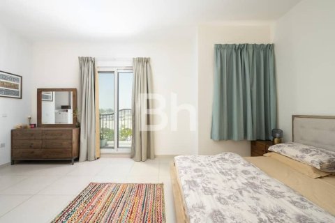 Adosado en Dubai Sports City, Dubai, 4 dormitorios, 332 m², № 24336 - foto 12