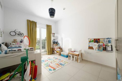 Adosado en Dubai Sports City, Dubai, 4 dormitorios, 332 m², № 24336 - foto 4