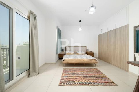 Adosado en Dubai Sports City, Dubai, 4 dormitorios, 332 m², № 24336 - foto 14