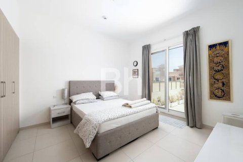 Adosado en Dubai Sports City, Dubai, 4 dormitorios, 332 m², № 24336 - foto 13
