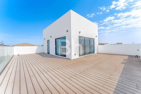 Снять в аренду виллу в Дубай Хилс Эстейт, Дубай: 5 спален, 1064м², № 24337 - фото 4