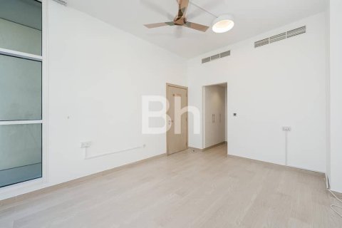 Adosado en Dubai Sports City, Dubai, 4 dormitorios, 275 m², № 24333 - foto 12