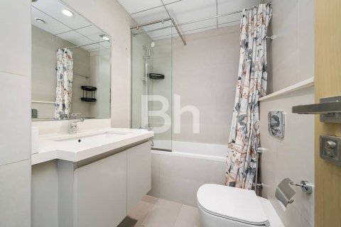 Adosado en Dubai Sports City, Dubai, 4 dormitorios, 275 m², № 24333 - foto 5