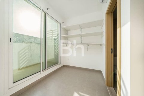 Adosado en Dubai Sports City, Dubai, 4 dormitorios, 275 m², № 24333 - foto 9