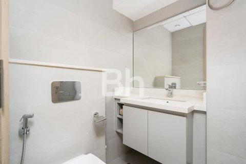 Adosado en Dubai Sports City, Dubai, 4 dormitorios, 275 m², № 24333 - foto 6