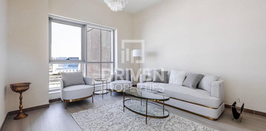 Квартира в Бизнес-Бэе, Дубай, 1 спальня, 81м², № 65812