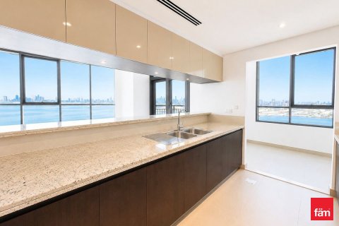 Apartment in Dubai 3 bedrooms, 197.3 sq.m. № 113813 - photo 3