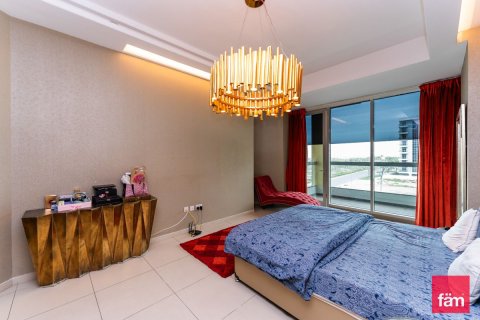 Снять в аренду квартиру в Дубае: 4 спальни, 264м², № 113805 - фото 12