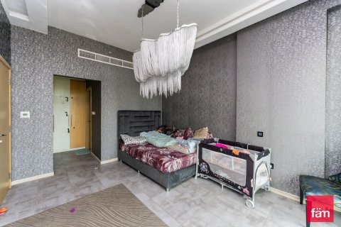 Снять в аренду квартиру в Дубае: 4 спальни, 264м², № 113805 - фото 15