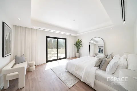 Villa in Meadows, Dubai 4 bedrooms, 373 sq.m. № 61531 - photo 13