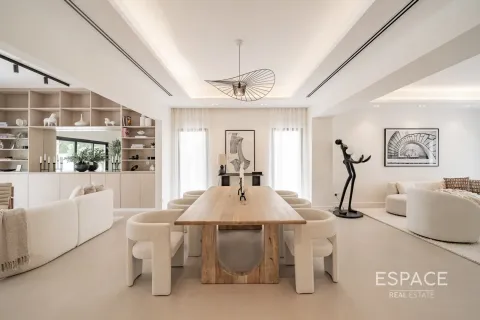 Villa in Meadows, Dubai 4 bedrooms, 373 sq.m. № 61531 - photo 5