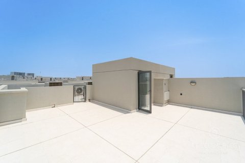 Villa en Dubai, 4 dormitorios, 161.5 m², № 78068 - foto 15