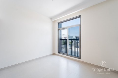 Villa en Dubai, 4 dormitorios, 161.5 m², № 78068 - foto 12
