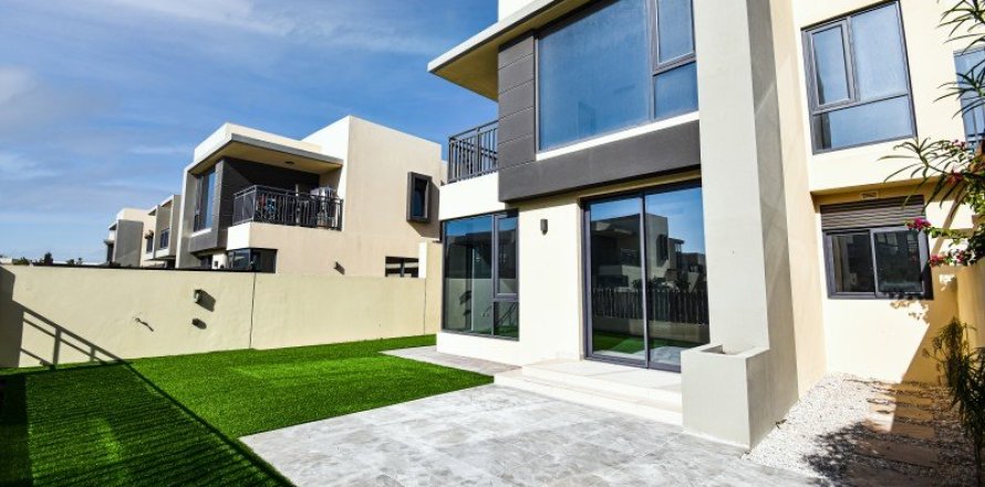 Вилла в Дубай Хилс Эстейт, Дубай, 4 спальни, 194.6м², № 78059