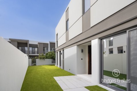 Villa en Tilal Al Ghaf, Dubai, 4 dormitorios, 237 m², № 78056 - foto 3