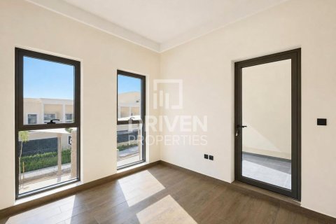 Townhouse in Damac Lagoons, Dubai 4 bedrooms, 144 sq.m. № 143043 - photo 14