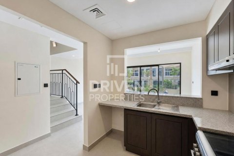 Townhouse in Damac Lagoons, Dubai 4 bedrooms, 144 sq.m. № 143043 - photo 17