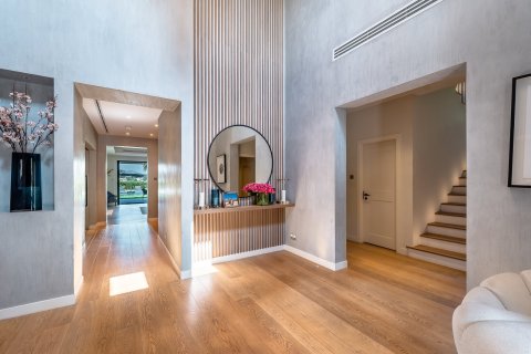 Купить виллу в Дубае: 6 спален, 790м², № 97156 - фото 12