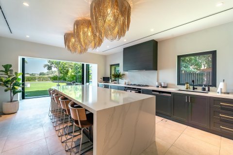 Купить виллу в Дубае: 6 спален, 790м², № 97156 - фото 10