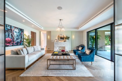 Купить виллу в Дубае: 6 спален, 790м², № 97156 - фото 6