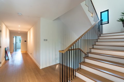 Купить виллу в Дубае: 6 спален, 790м², № 97156 - фото 13