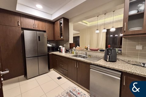 Снять в аренду виллу в Mira, Рим, Дубай: 3 спальни, 222м², № 91440 - фото 4