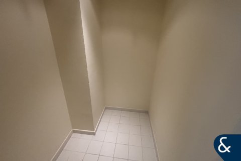 Снять в аренду виллу в North Village, Al Furjan, Дубай: 3 спальни, 301м², № 91450 - фото 5