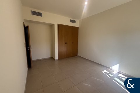 Снять в аренду виллу в North Village, Al Furjan, Дубай: 3 спальни, 301м², № 91450 - фото 22