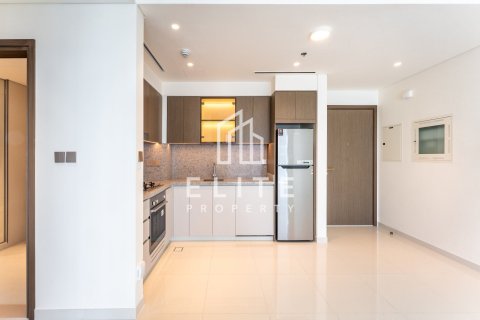 Apartment in EMAAR Beachfront, Dubai Harbour, Dubai 1 bedroom, 74 sq.m. № 121260 - photo 9