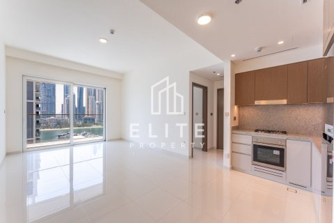 Apartment in EMAAR Beachfront, Dubai Harbour, Dubai 1 bedroom, 74 sq.m. № 121260 - photo 2