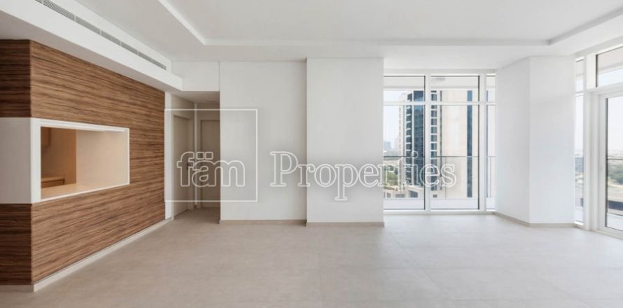 Квартира в Дубае, 2 спальни, 135.2м², № 77663