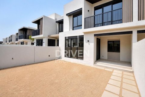 Townhouse in Jebel Ali, Dubai 4 bedrooms, 254.74 sq.m. № 143216