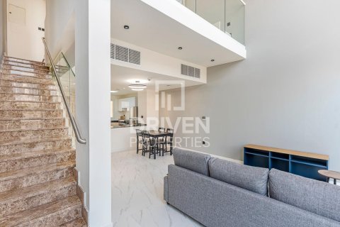 Villa in Rukan, Dubai 2 bedrooms, 101.36 sq.m. № 143221 - photo 6