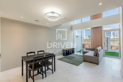 Villa in Rukan, Dubai 2 bedrooms, 101.36 sq.m. № 143221 - photo 5