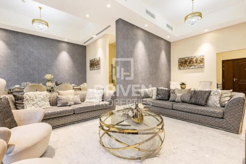 Townhouse in Al Furjan, Dubai 3 bedrooms, 231.98 sq.m. № 143160