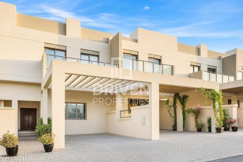 Townhouse in Al Furjan, Dubai 3 bedrooms, 231.98 sq.m. № 143160 - photo 22