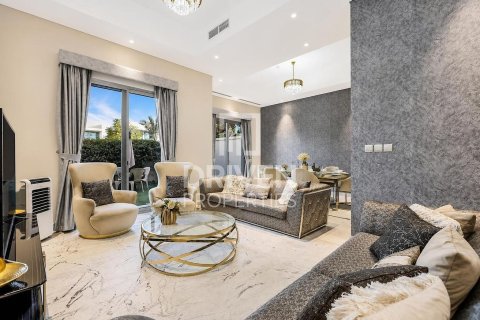 Townhouse in Al Furjan, Dubai 3 bedrooms, 231.98 sq.m. № 143160 - photo 9