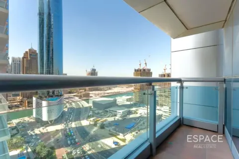 Apartment in Dubai Marina, Dubai 3 bedrooms, 187 sq.m. № 123082 - photo 2