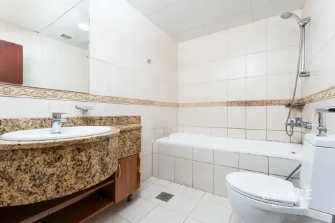 Apartment in Dubai Marina, Dubai 3 bedrooms, 187 sq.m. № 123082 - photo 14
