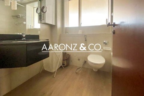 Купить квартиру в Джумейра Лейк Тауэрс, Дубай: 2 спальни, 211.9м², № 78296 - фото 11