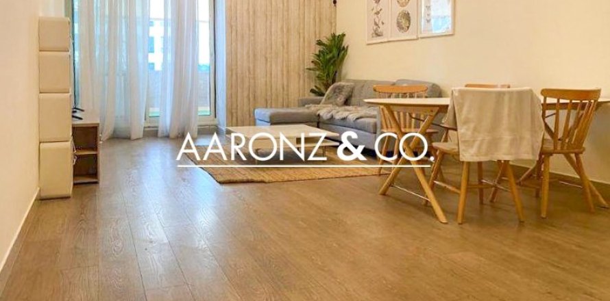 Квартира в Джумейра Лейк Тауэрс, Дубай, 2 спальни, 211.9м², № 78296