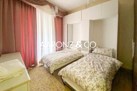 Купить квартиру в Джумейра Лейк Тауэрс, Дубай: 2 спальни, 211.9м², № 78296 - фото 7