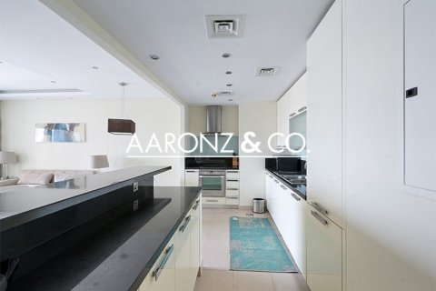 Купить квартиру в Джумейра Лейк Тауэрс, Дубай: 2 спальни, 120.5м², № 78297 - фото 9