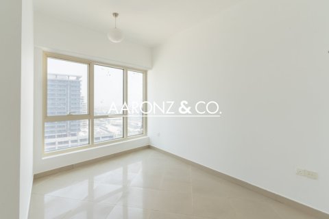 Apartamento en Jumeirah Lake Towers, Dubai, 3 dormitorios, 143.8 m², № 78286 - foto 6