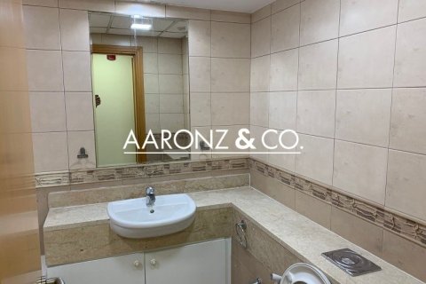 Купить квартиру в Джумейра Лейк Тауэрс, Дубай: 2 спальни, 88.3м², № 78295 - фото 17